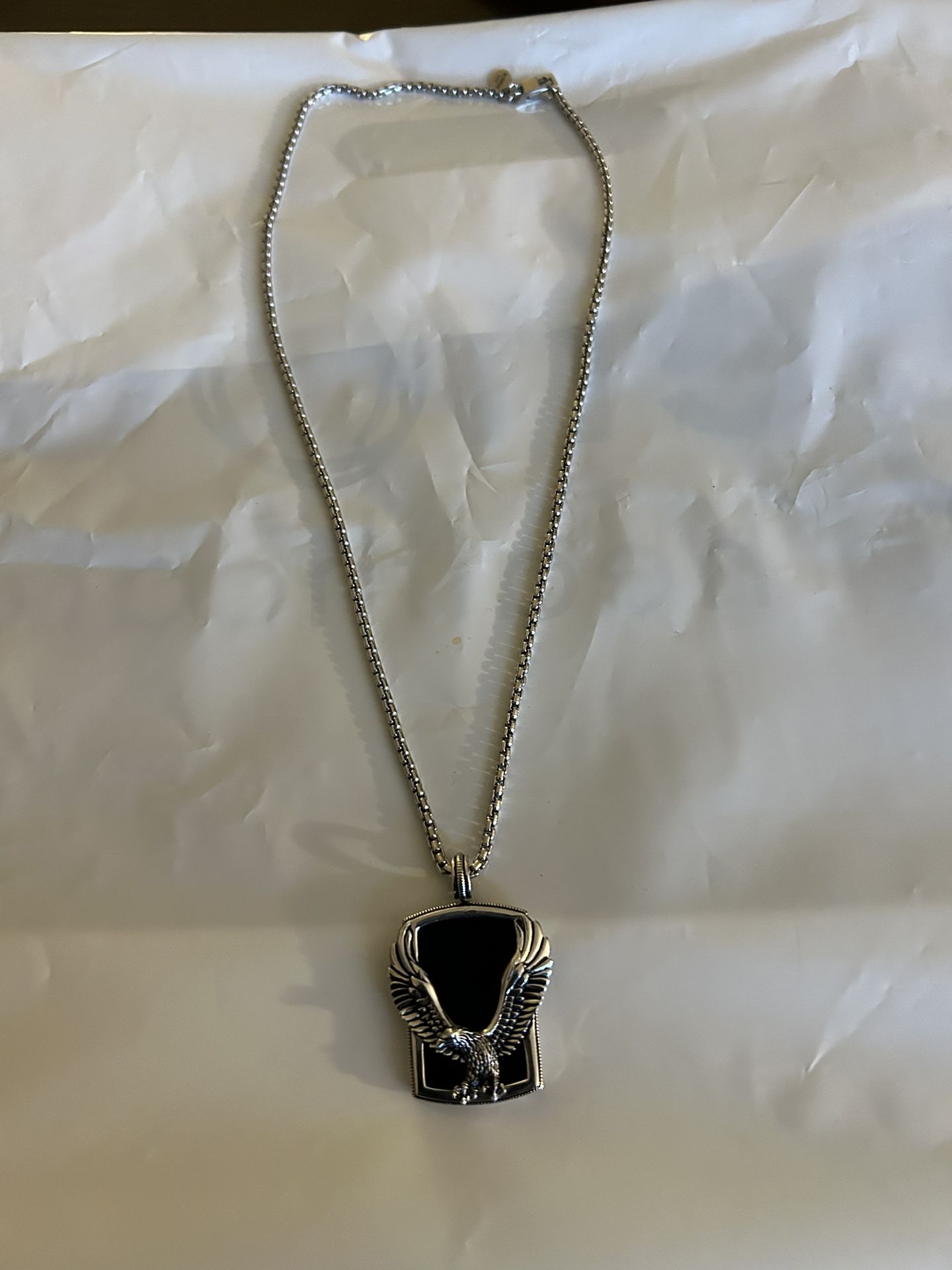 20” STERLING SILVER ONYX EFFY CHAIN WITH MEDALLION ON THE CLASP
