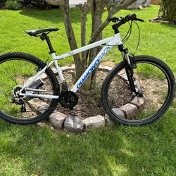 Diamondback 29” Medium Frame Mountain Bike Bicycle