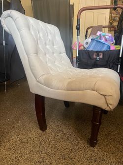 Accent chair
