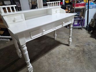 White Solid Wood Writing Desk with Hutch