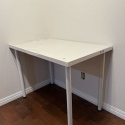   (NEW) White Desk (39 3/8x23 5/8")
