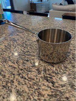 All Clad 2 QT Sauce Pot