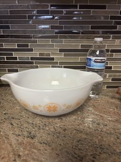 Pyrex Medium Bowl 10.00