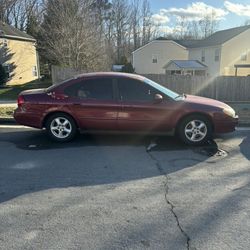 2003 Ford Taurus