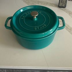 Staub 5q Dutch Oven