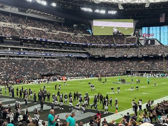 RAIDERS Tickets (12 together) vs the SEAHAWKS! Also have BILLS, CHARGERS, BRONCOS, and TITANS