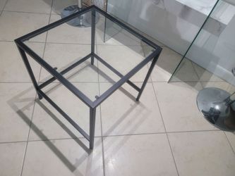SIDE GLASS COFFEE TABLE!!!