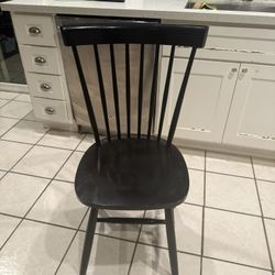 Robbin 17" Spindle Dining Chair (Set of 2)