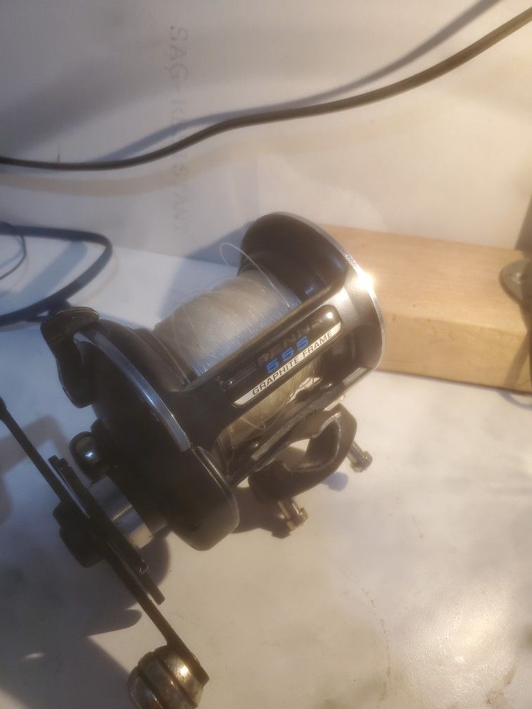 Penn 555 Graphite Fishing Reel Saltwater