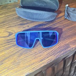 Oakley Blue Men's Sutro Glasses new