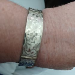 Antique Sterling Silver Etched Hinged Panel Bracelet
