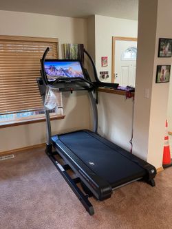 NORDICTRACK COMMERCIAL X32, 40% INCLINE, 32” TOUCHSCREEN