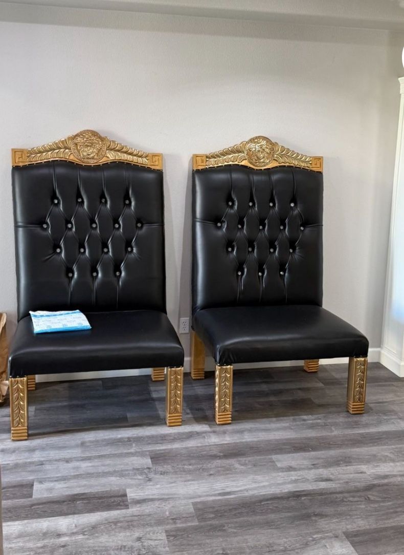 Oversized Versace style chair Set