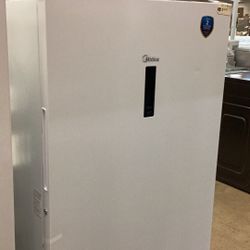 Midea Freezer And Refrigerator 2 In 1 New Scratch And Dent 21.1 Cu Ft