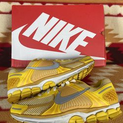 Nike Air Zoom Vomero 5 Used Size 10.5 Yellow Ochre Clean!