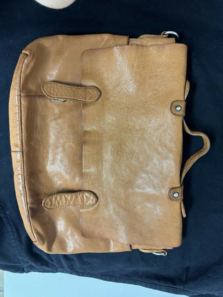 Vintage Light Brown Leather Fendi Satchel – Timeless Italian Elegance