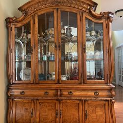Cario Cabinet 