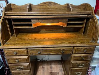 Classic Roll Top Desk
