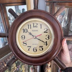 🕰️ Nautical Ship Wheel Wall Clock – Classic Wood Finish