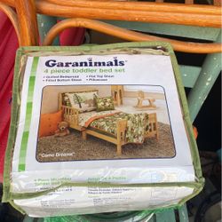 4 Piece Toddler Bed Set 