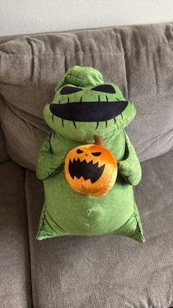 Oogie boogie plush stand
