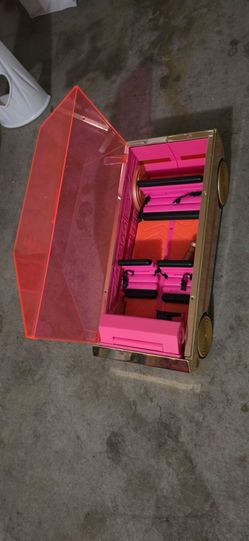L.O.L. Surprise dolls car
