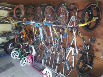 I got 3 Vintage Scooters Schwinn Yo