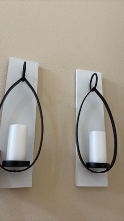 Set of 2 candle wall decor