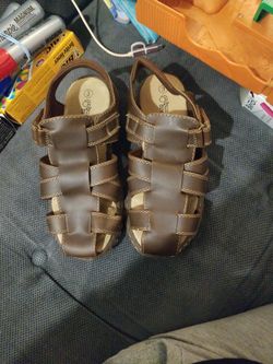 Size 3 Kid Sandals 