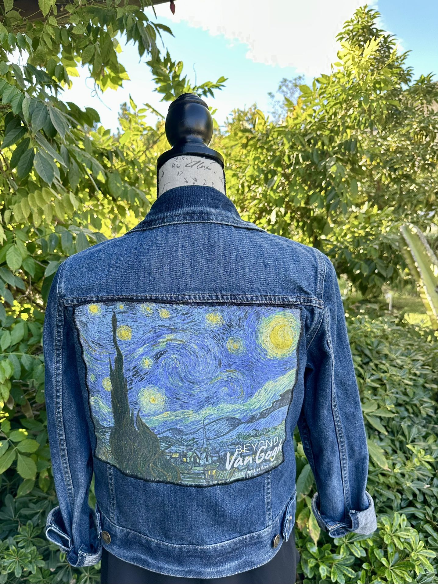 Women's Beyond Van Gogh Jean Jacket Small