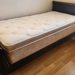 Black Twin bed frame With Headboard And Bed