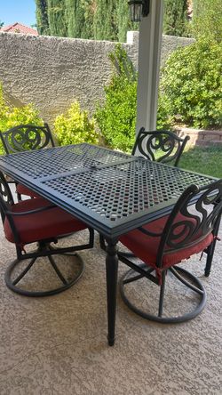 Cast Aluminum Patio Dining Set with 4 Chairs