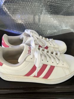 Adidas women snikers