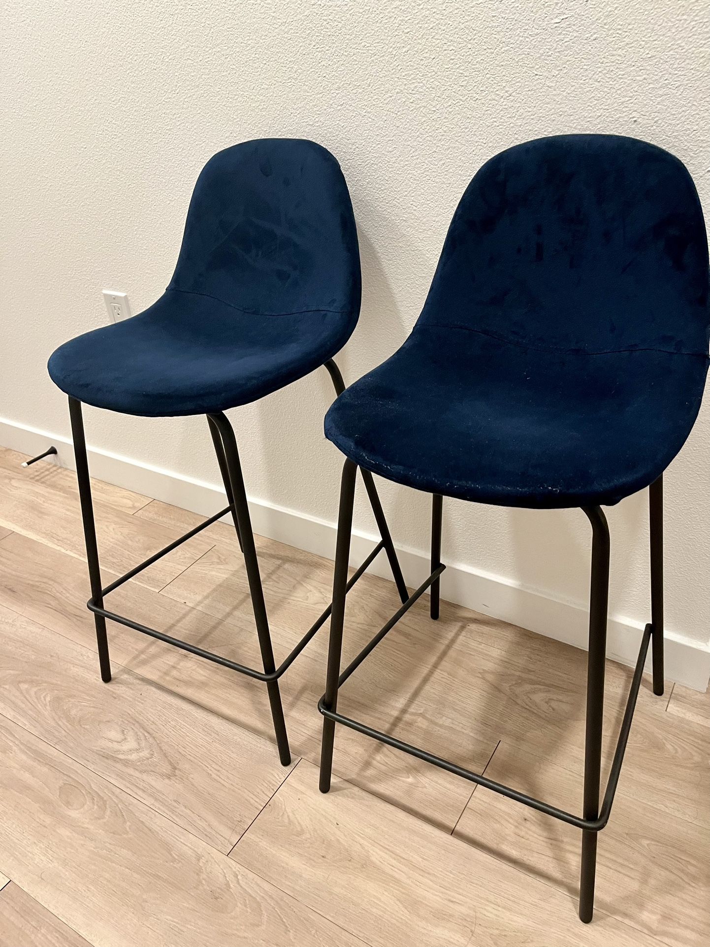 2 Counter Stools - Velvet
