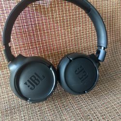 JBL Headphones 