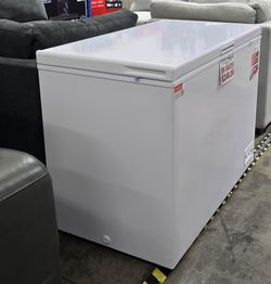 Frigidaire 10 CU FT Chest Freezer