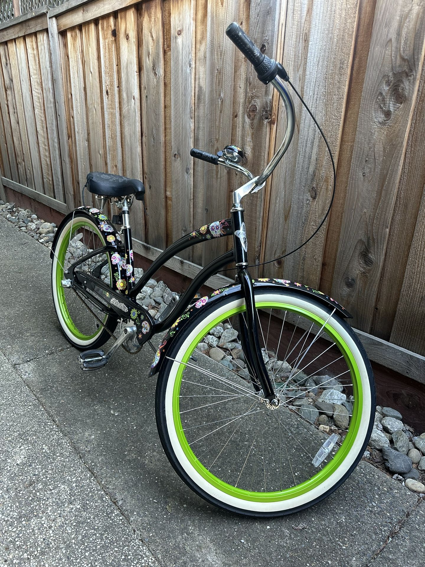 Electra Sugar Skulls Women's 3i Cruiser