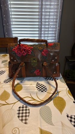 Patricia Nash Rose Flower Handbag Cognac Brown  usada good condition leather