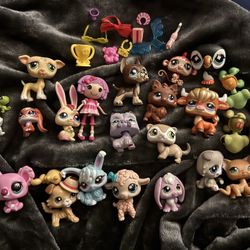 LPS Lot of 24ish with accessories need gone quick! 