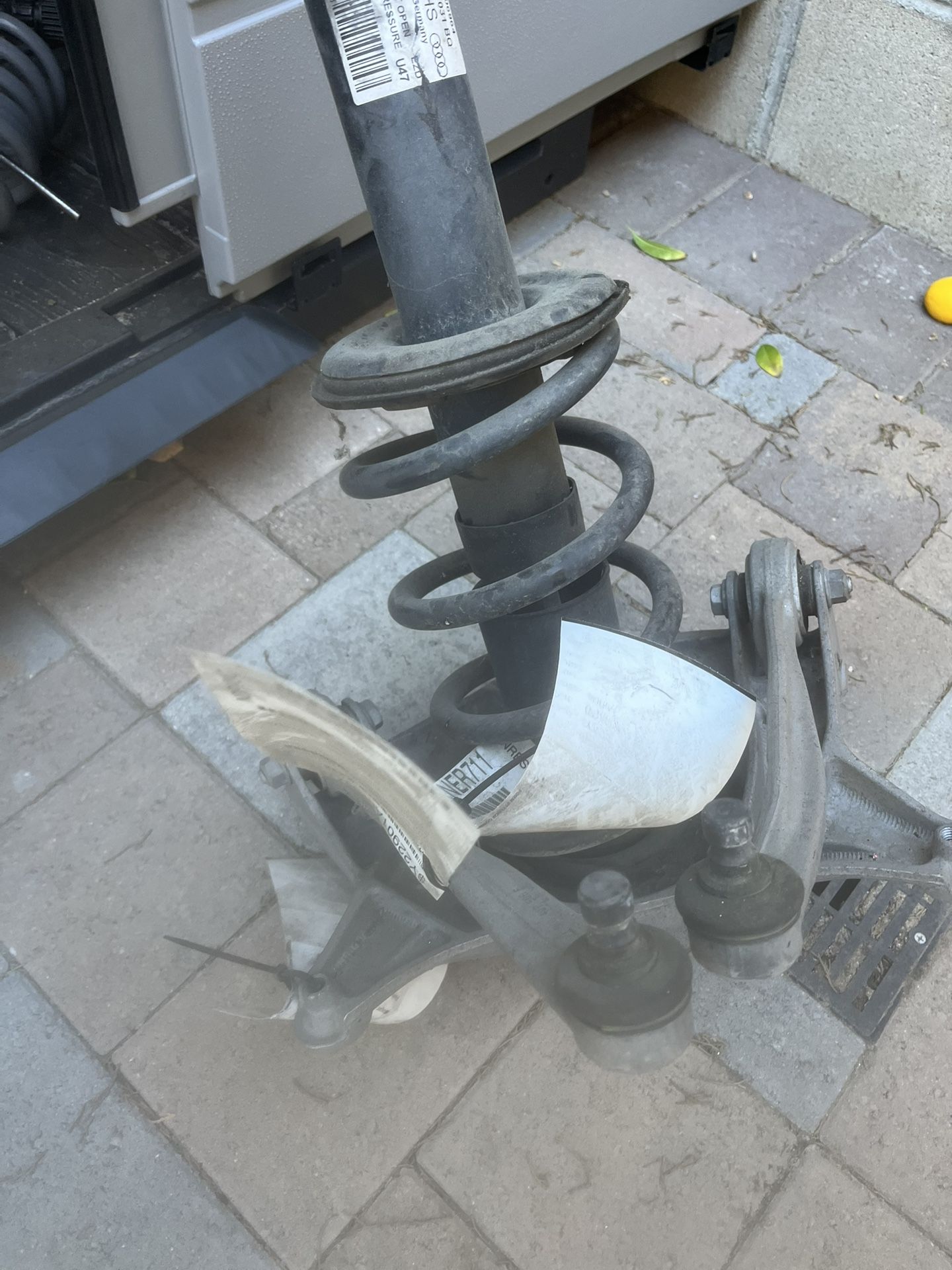 2008-2010 Audi A4 Quattro front complete strut & rear shock absorber Brand new, right side