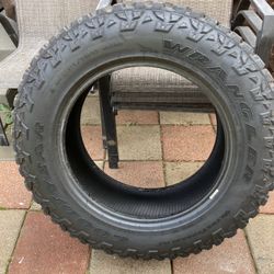 275/60/20 Tire 