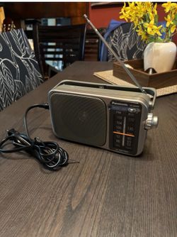 Panasonic RF-2400D 2-Band Receiver AM/FM Portable Radio Gray - TESTED & WORKING
