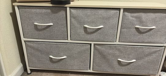 Storage dresser