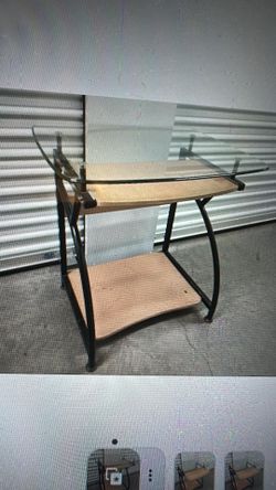 Computer desk