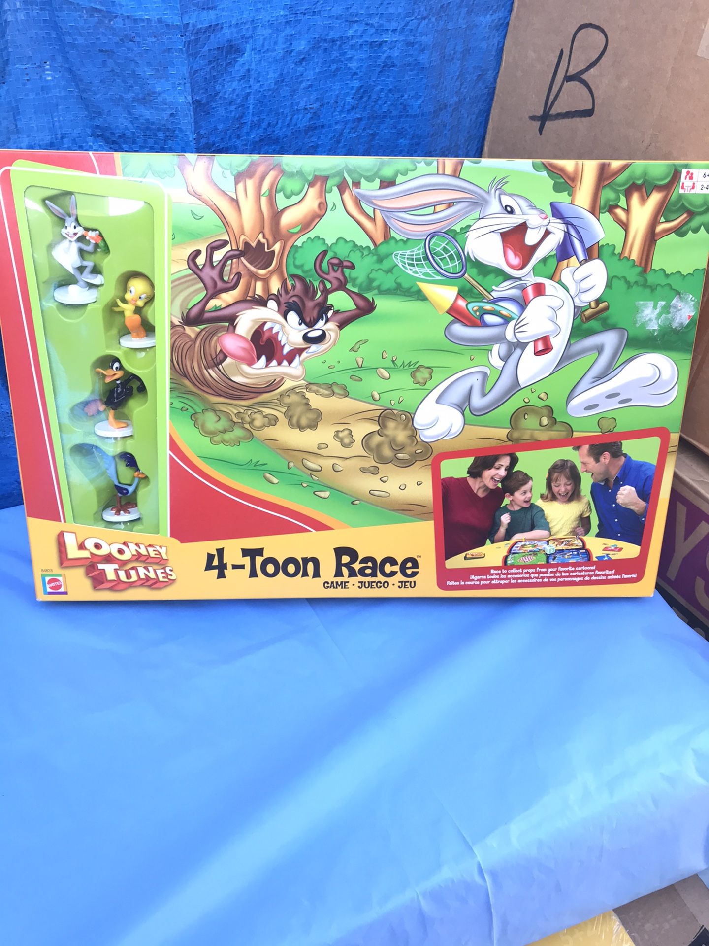 Looney Tunes 4-Toon Race Board Game 2003 New