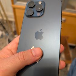 Xfinity mobile Apple IPhone 15 pro Max 512gb