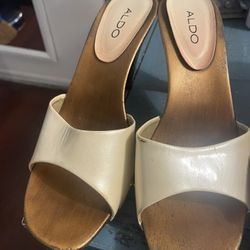 Aldo Slip On Casual Heels Size 9