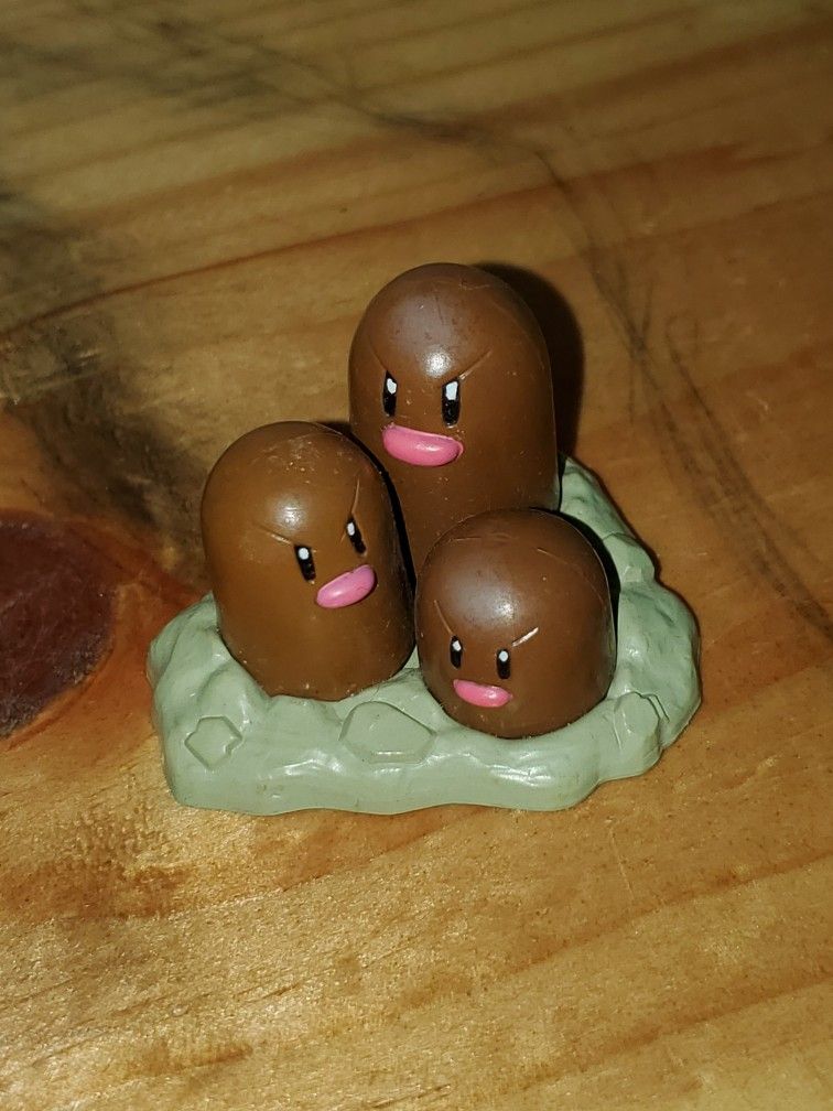 Pokemon Dugtrio Figure By Takara TOMY! Excellent Condition!