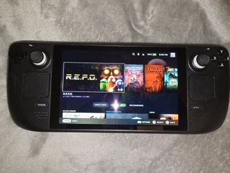 Steam deck LCD 264 GB With dock station carrying case and charger