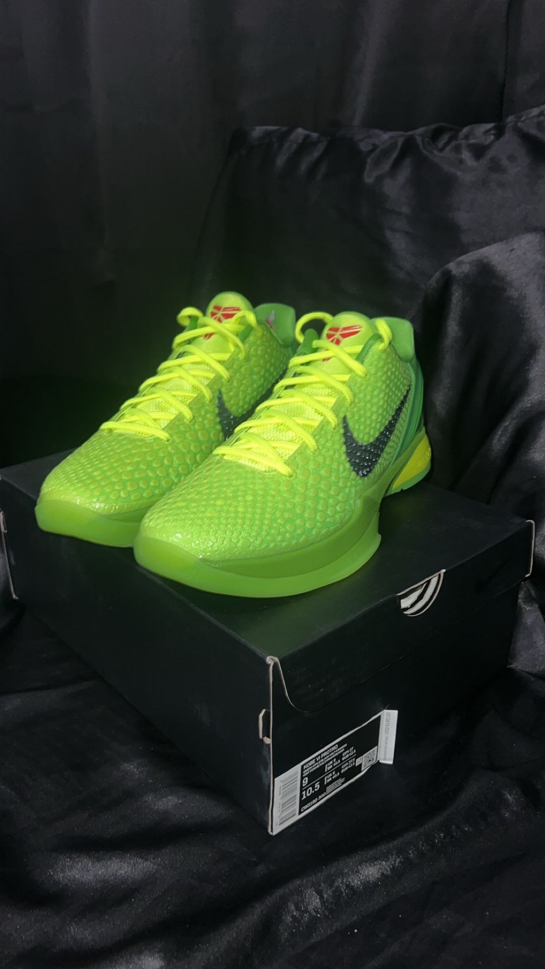 Kobe 6 Grinch Size 9